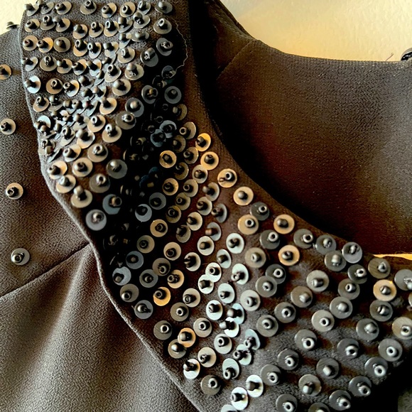 For holidays!Ann Taylor Petite XSP Black Sleeveless Top w/Collar Embellishment! - Picture 2 of 5